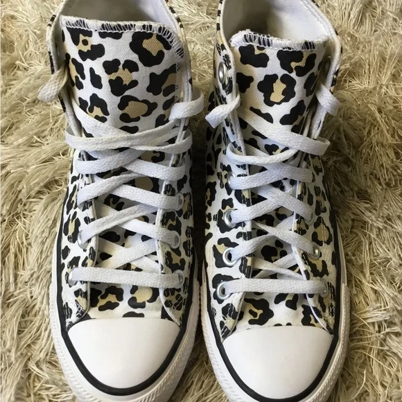 CONVERSE Men’s 5 Women’s 7 LEOPARD CHUCK TAYLOR SNEAKER SHOES SIDE POCKET - Picture 2 of 6